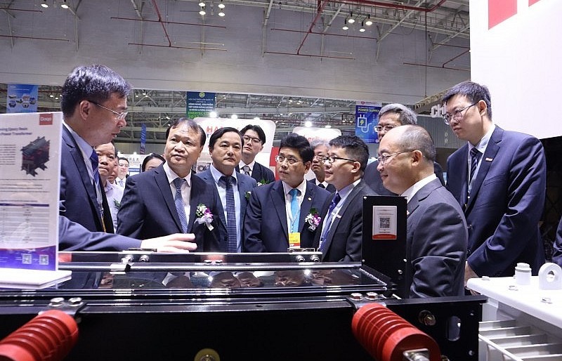 International exhibition on electrical technology opens