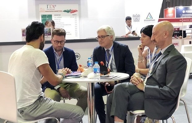 Italy introduces leather, footwear products, technologies in HCM City