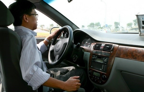 Transport ministry proposes banning driving more than 3 hours at night