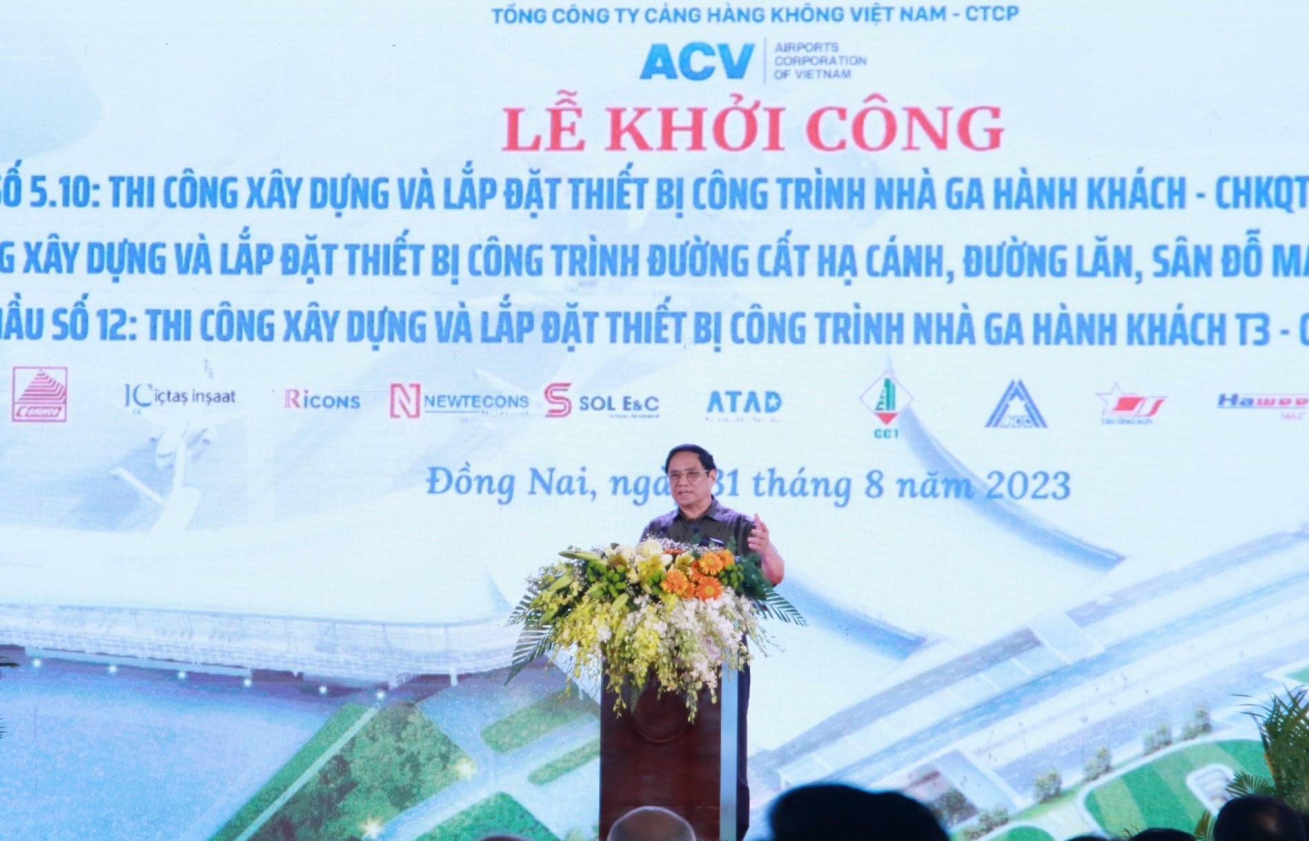 Schedule set for Long Thanh and Tan Son Nhat airports