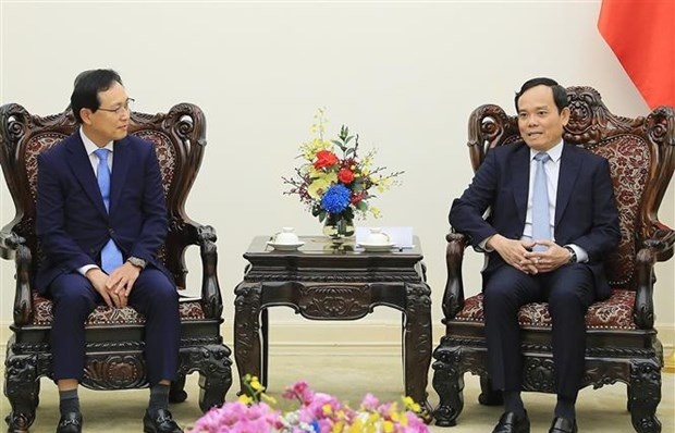 Vietnam considers Samsung Vietnam success story in FDI: Deputy PM