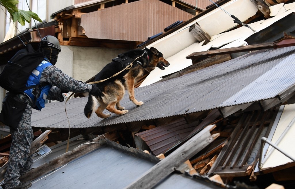 Japan quake death toll rises to 92, missing 242