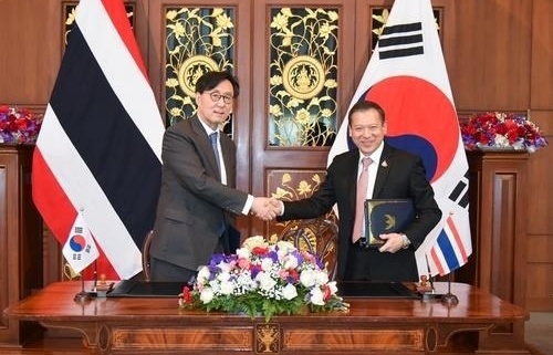 Thailand, RoK address issue on visa, illegal workers