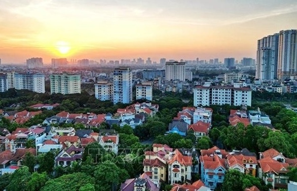 Experts upbeat about real estate prospects