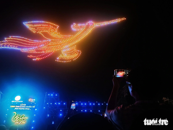 UAE wins championship at int’l drone light festival in Vietnam’s Nha Trang