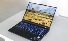 Laptop gaming có màn hình 240 Hz