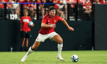 Maguire từ chối rời Man Utd