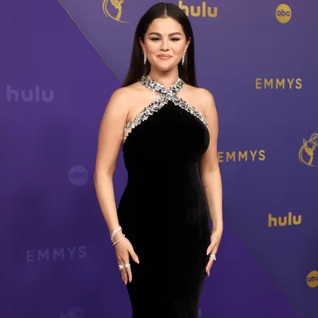 Emmys Red Carpet trông giống như mọi người đang nói