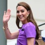 Kate Middleton xuất hiện một cách bất ngờ