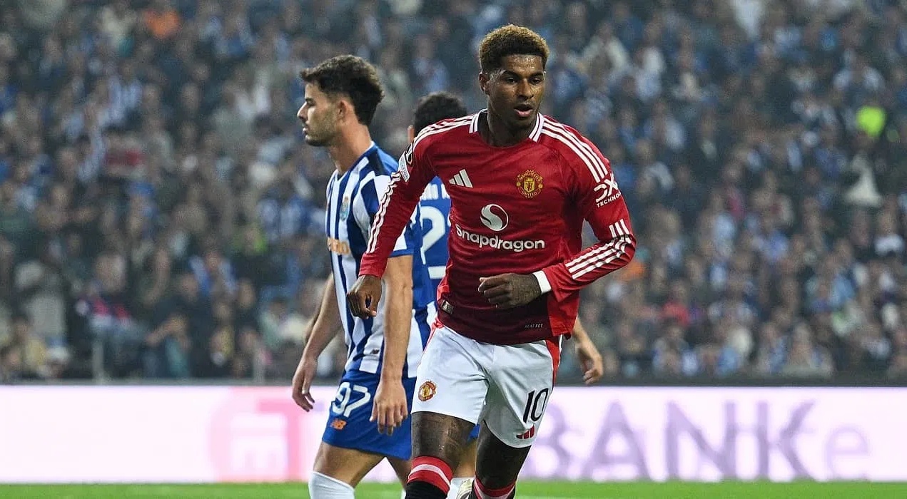 Rashford bị rút ra nghỉ chỉ sau 45 phút