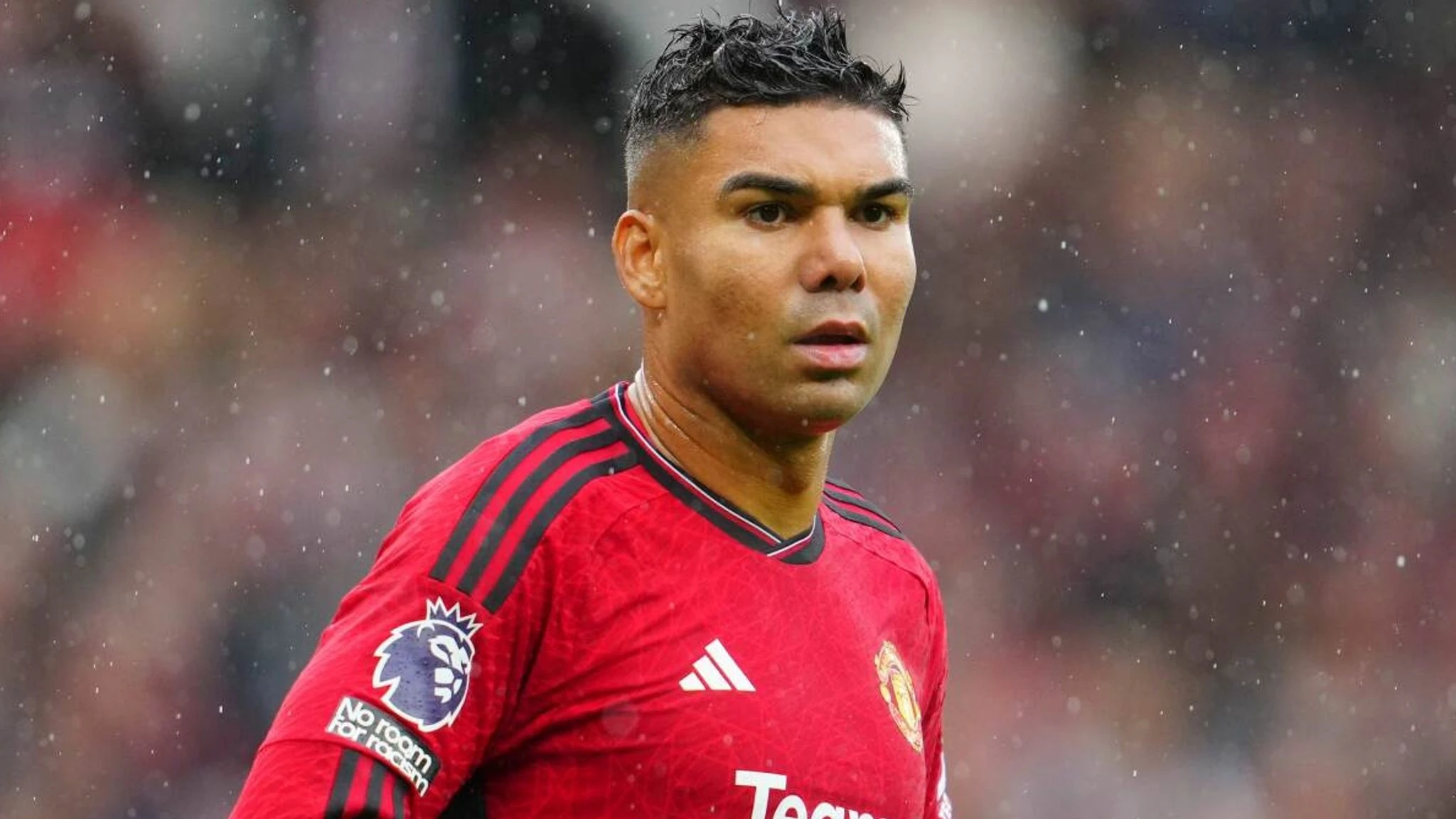 Casemiro bị thay thế