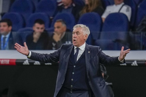 Real Madrid bất mãn với Ancelotti