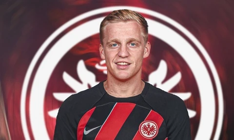 Van de Beek rời MU