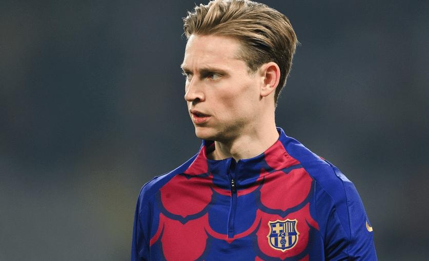 De Jong khiến Barca khó xử