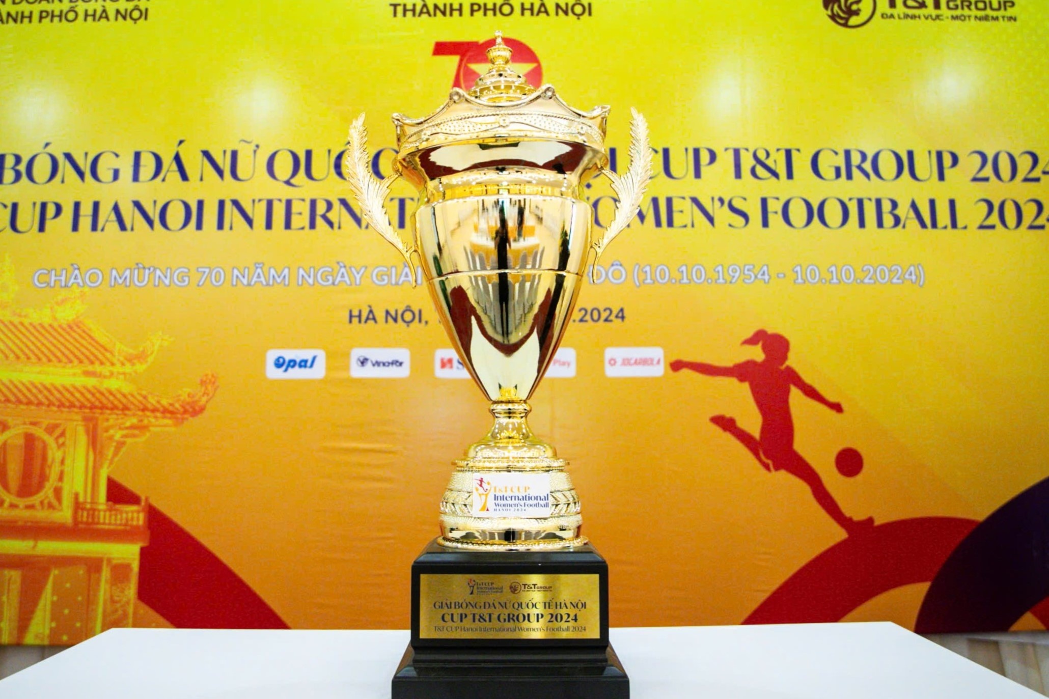 Khởi tranh giải nữ quốc tế Hà Nội Cup 2024