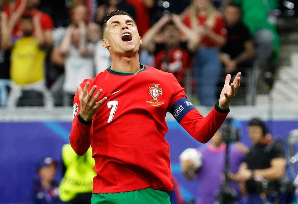 Đã đến lúc Ronaldo chấp nhận sự thật tàn nhẫn