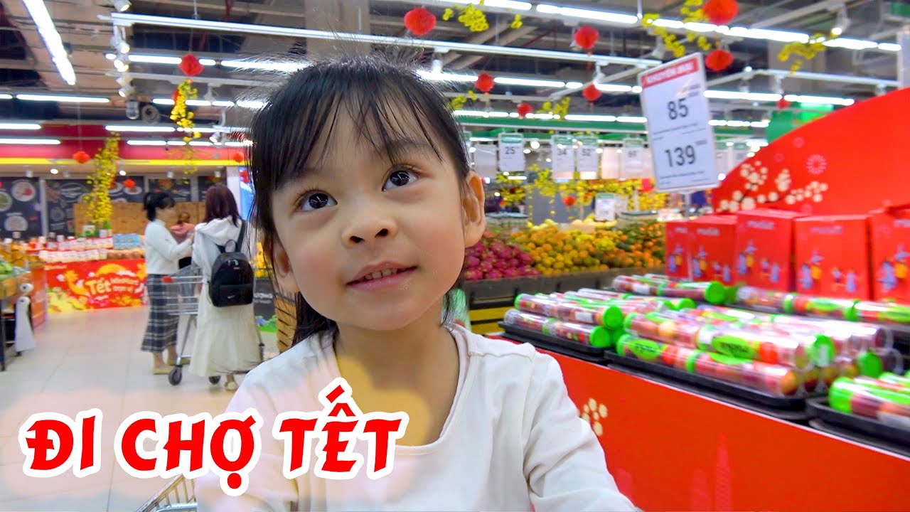 Hai chị em đi mua áo dài chơi tết 💎 AnAn ToysReview TV 💎