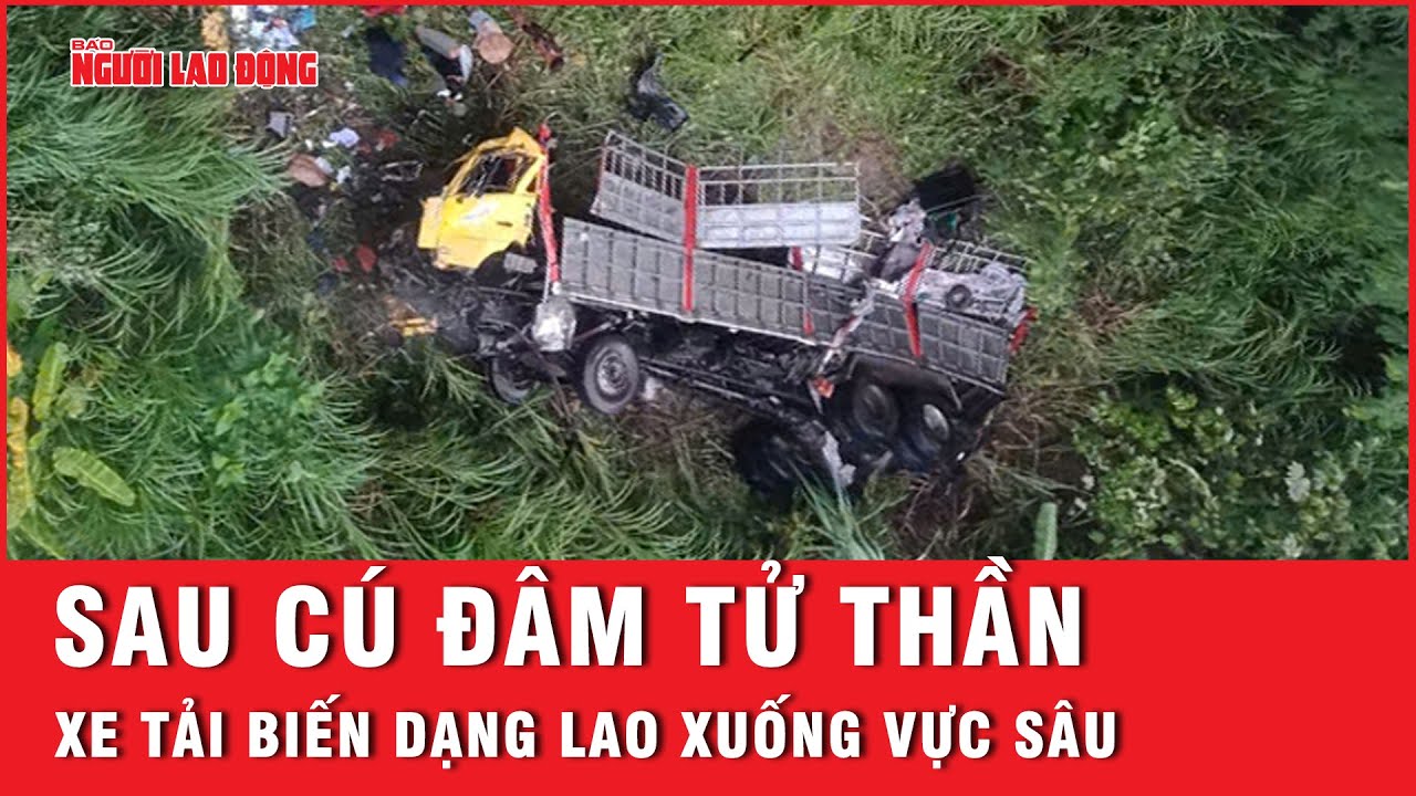 Tông sập lan can cầu trên cao tốc Nội Bài - Lào Cai, xe tải lao xuống vực sâu 30m | Thời sự