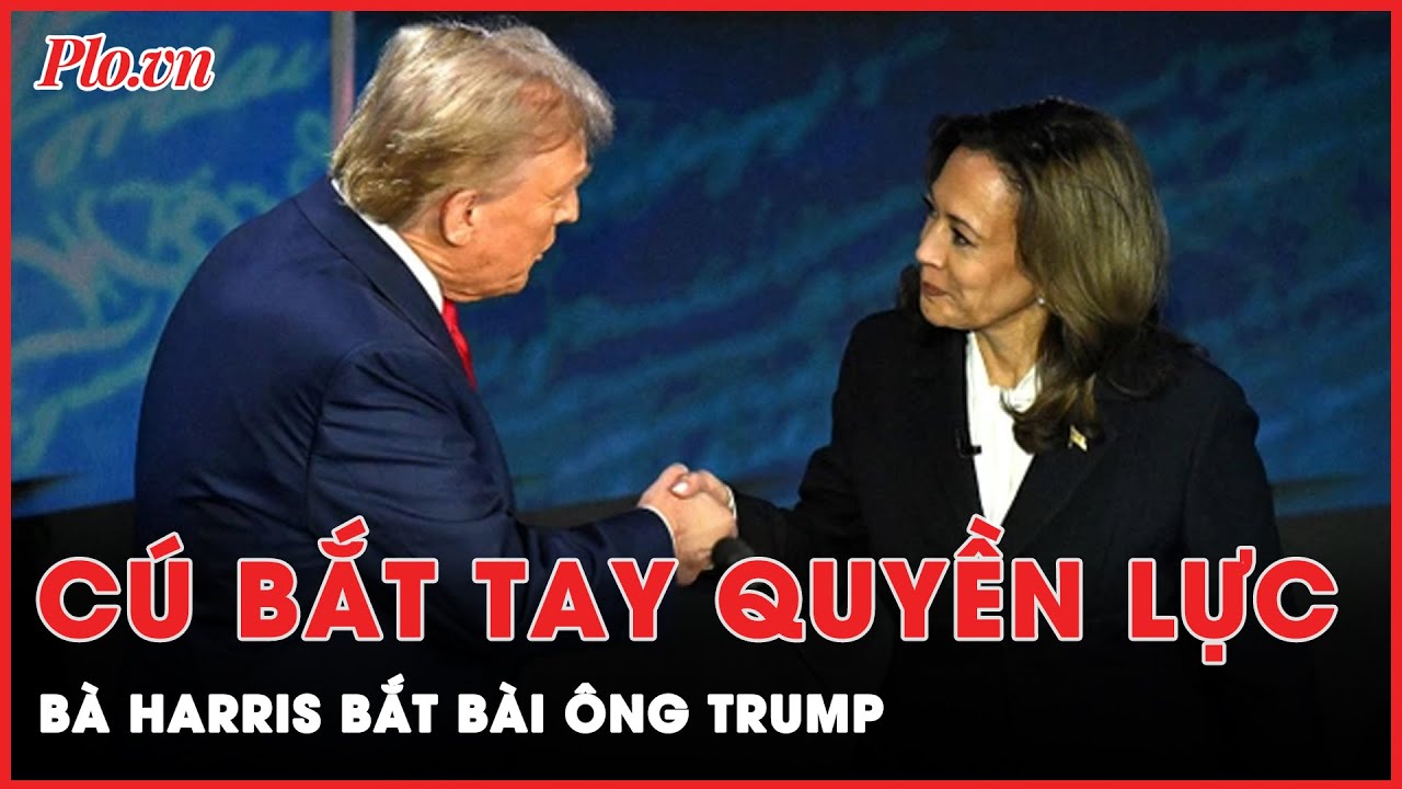 Biểu cảm gây bất ngờ trong cú bắt tay quyền lực của bà Harris khiến ông Trump bối rối