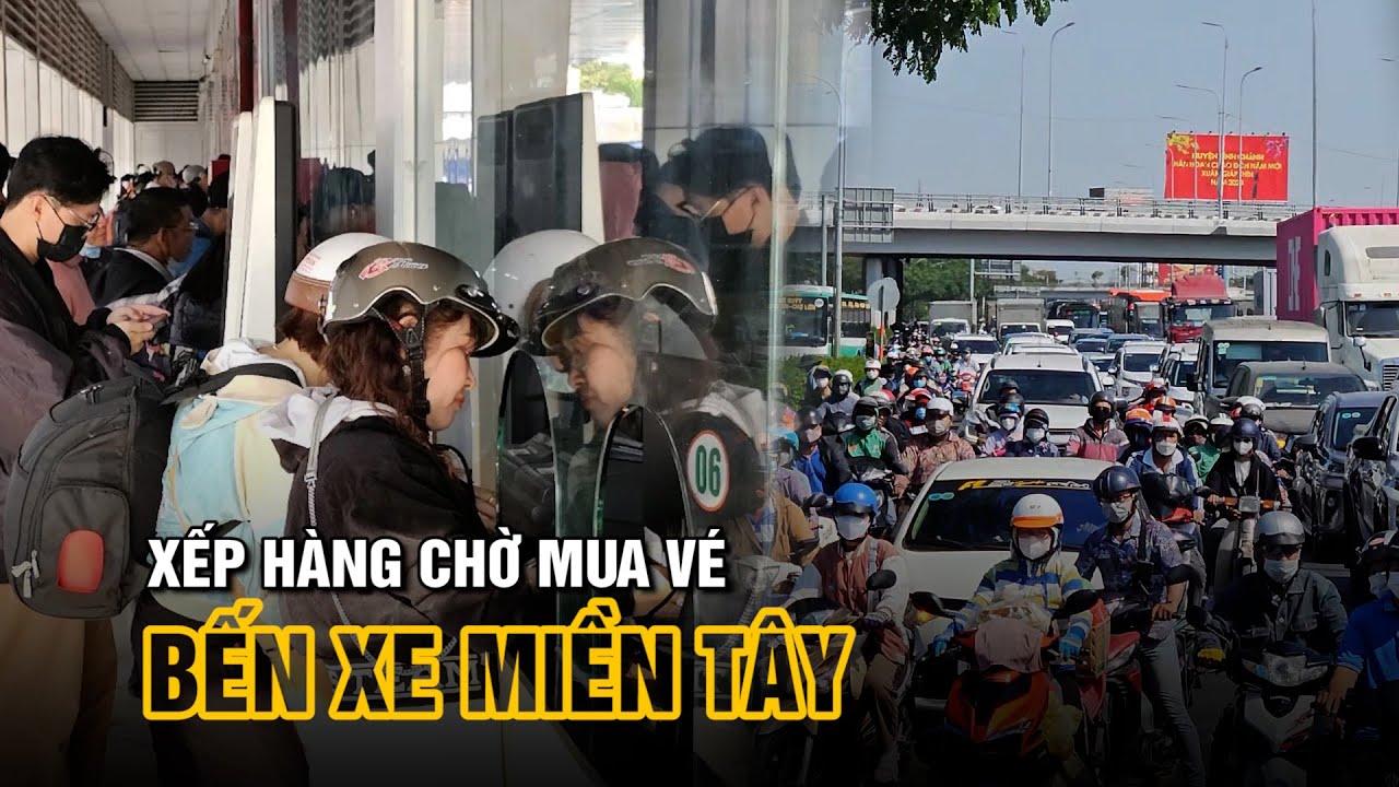 Cửa ngõ phía tây TP.HCM ùn ùn dòng người về quê đón tết