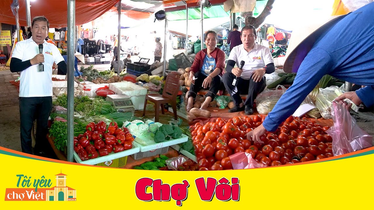 Quang Thắng bán cà chua siêu “mát tay” tại chợ Vôi, vừa ngồi vào mời đã có khách