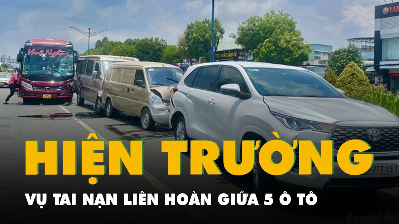 Hiện trường vụ tai nạn liên hoàn giữa 5 ô tô trên đường Trường Chinh ở TP.HCM