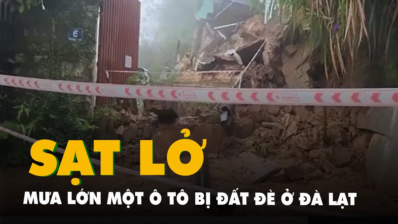 Sạt lở taluy do mưa lớn ở Đà Lạt, một ô tô bị đất đè