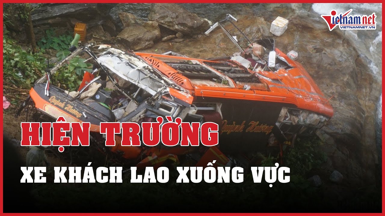 Cận cảnh hiện trường vụ xe khách lao xuống vực ở cao tốc La Sơn - Túy Loan | Báo VietNamNet