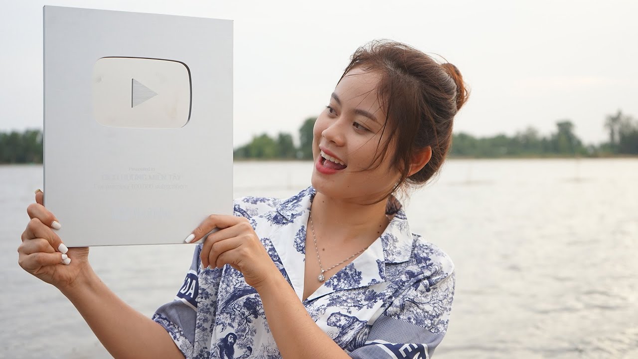 Ăn Mừng Nút Bạc Youtube  Đã Về Với Bích Hương Miền Tây  | BÍCH HƯƠNG MT