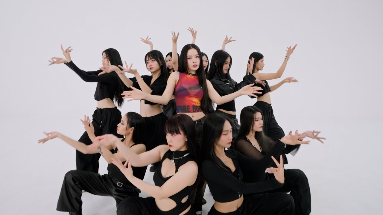 Chi Pu (芝芙) | Finding You - Dance Performance