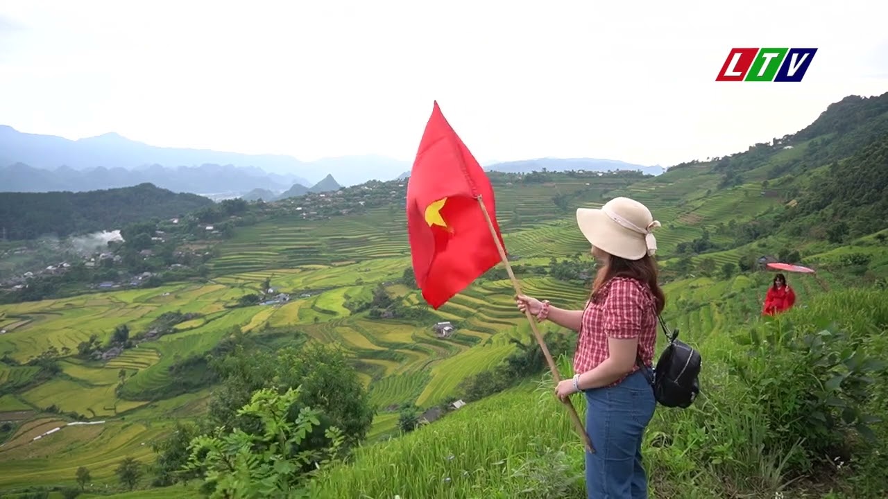 Lai Châu - Lung linh mùa vàng Tả Lèng