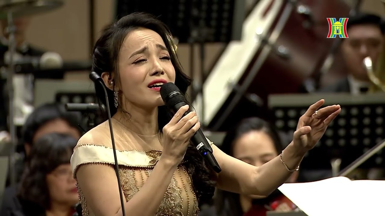 Hà Nội mùa lá rụng | Lan Anh & Dàn nhạc Giao hưởng Việt Nam | Hà Nội Concert 'Nỗi nhớ mùa thu'