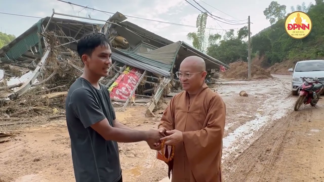 Tình Người Trong Gian Khó Cùng Lào Cai Vượt Qua Thảm Họa Sau Bão Lũ