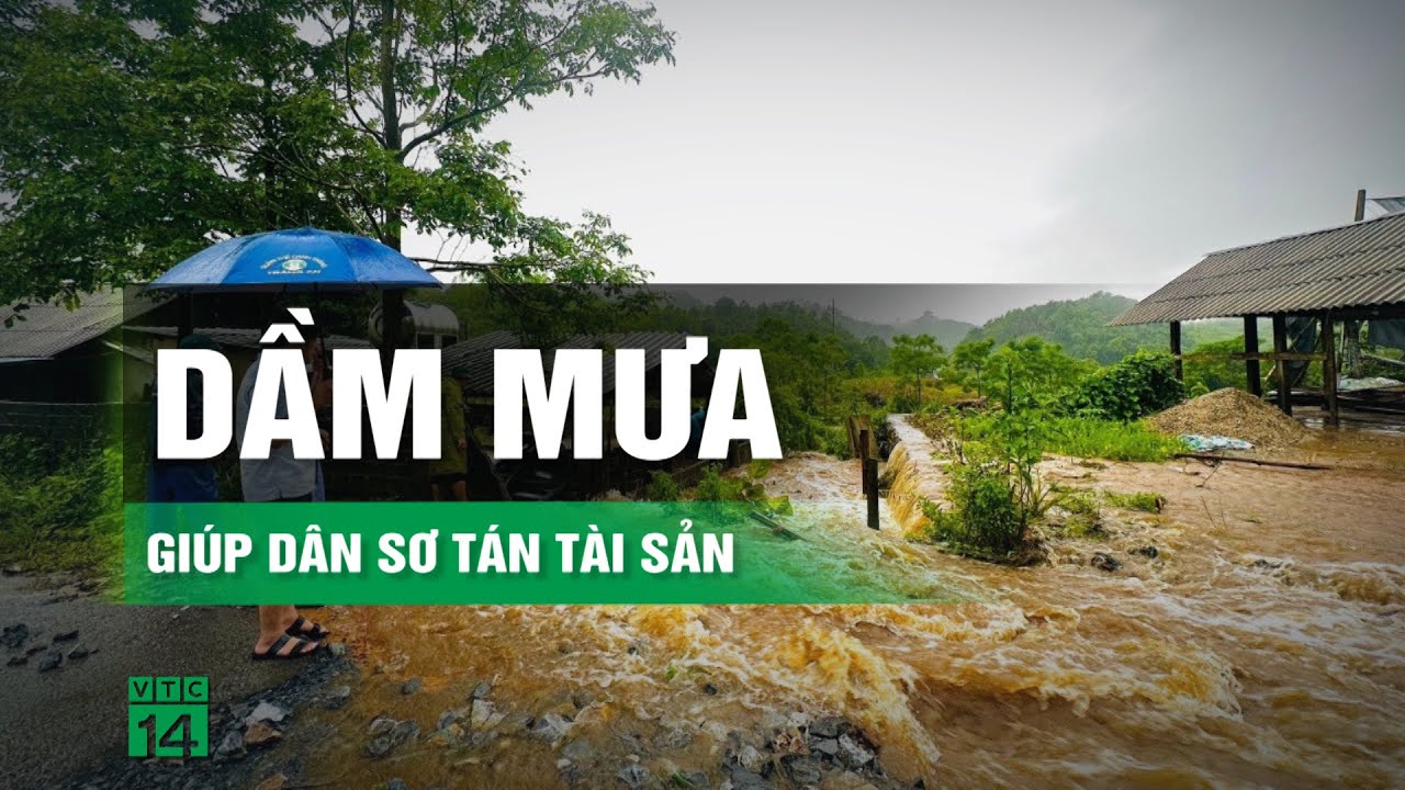 Cảnh sát Hà Giang dầm mưa giúp dân sơ tán tài sản khỏi nước lũ | VTC14