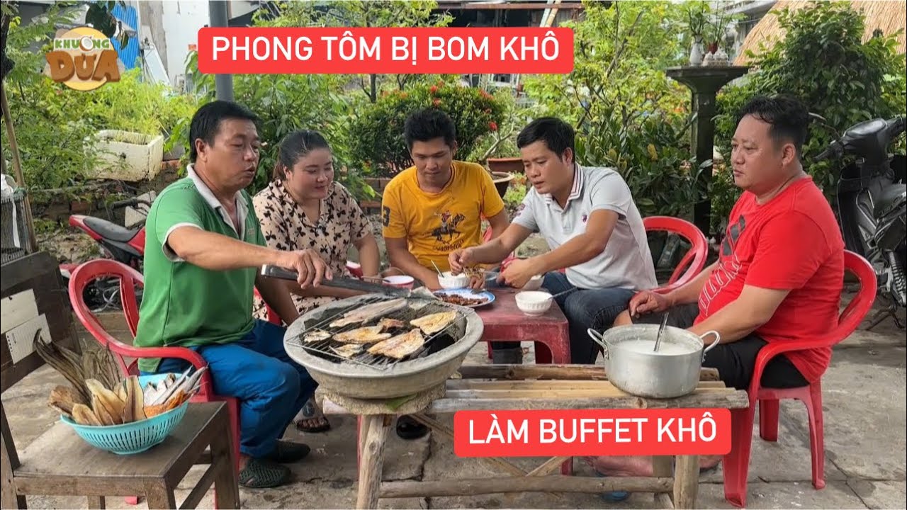 Không ai bị bom hàng mà lời như Phong Tôm vì có xóm trọ Khương Dừa giải cứu