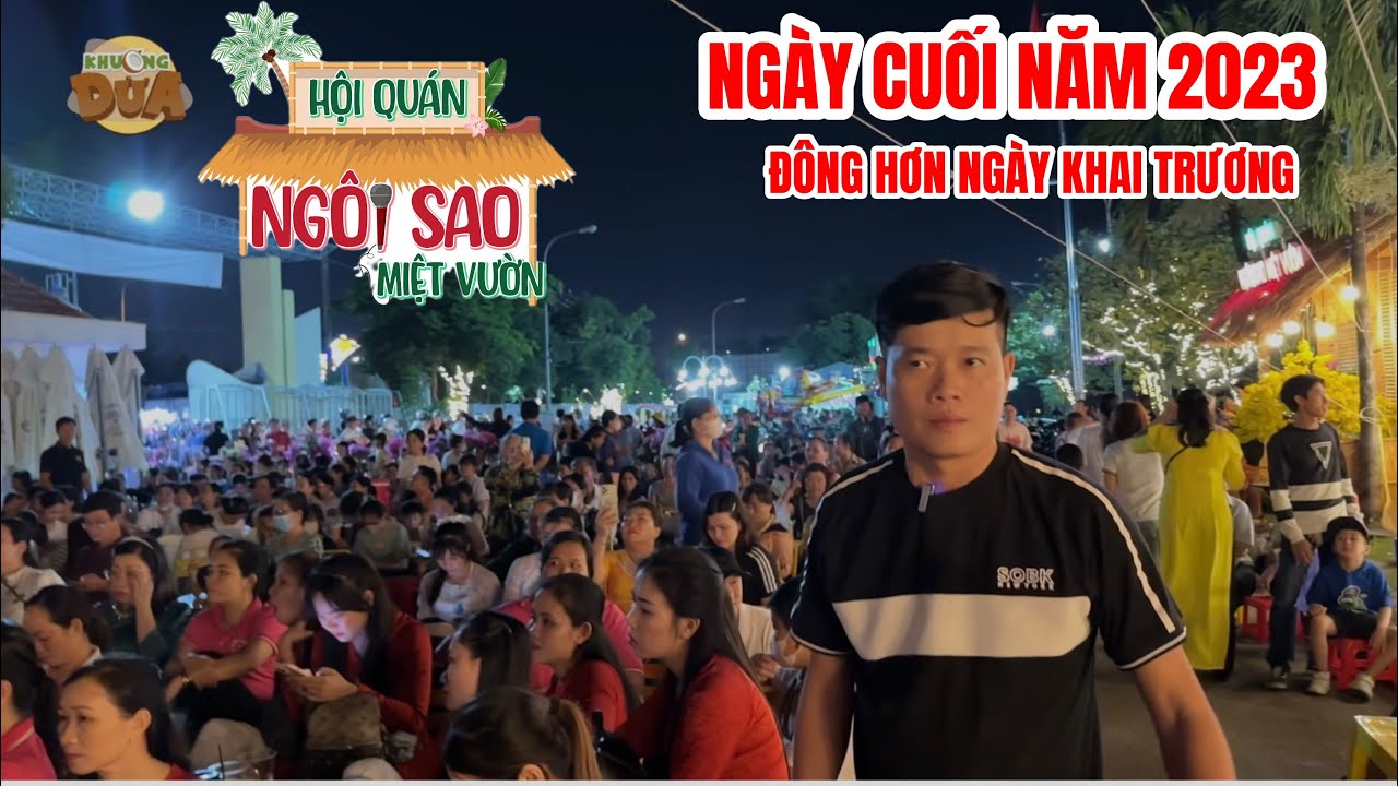 Ngày cuối 2023 bà con tới Hội Quán Ngôi Sao Miệt Vườn đông nghẹt, Khương Dừa phải đi giữ xe