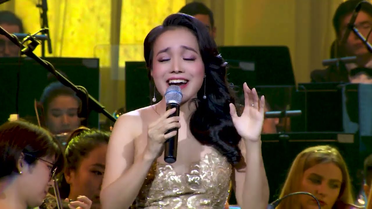 THU VÀNG - LAN ANH LIVE CONCERT ÁNH TRĂNG TINH YÊU