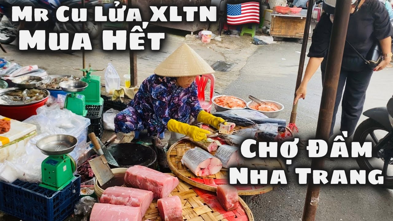 Anh Cu Lửa 🔥 XLTN ❄️🇺🇲 Mua Hết "Bến Chợ" Đầm Tặng Kèm Nước Uống Đến Bà Con Khó Khăn