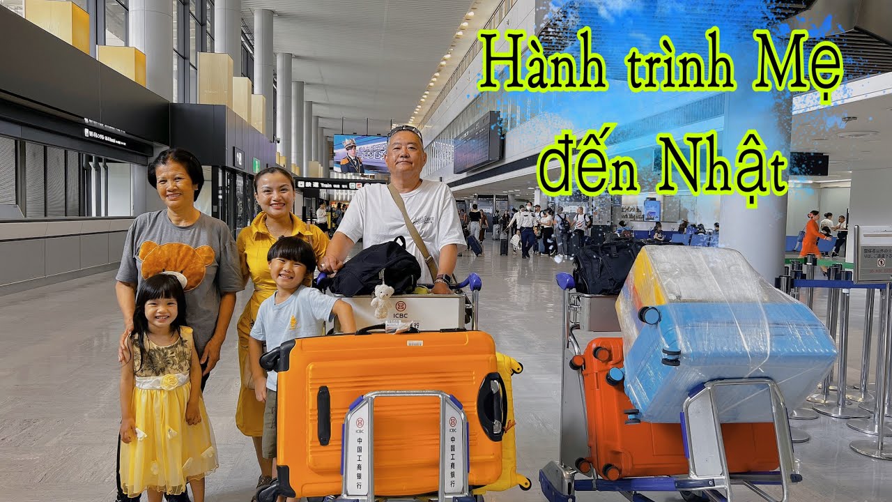 Hành trình Mẹ từ Việt Nam sang Nhật, cả nhà vui mừng vỡ oà đón bà tại sân bay