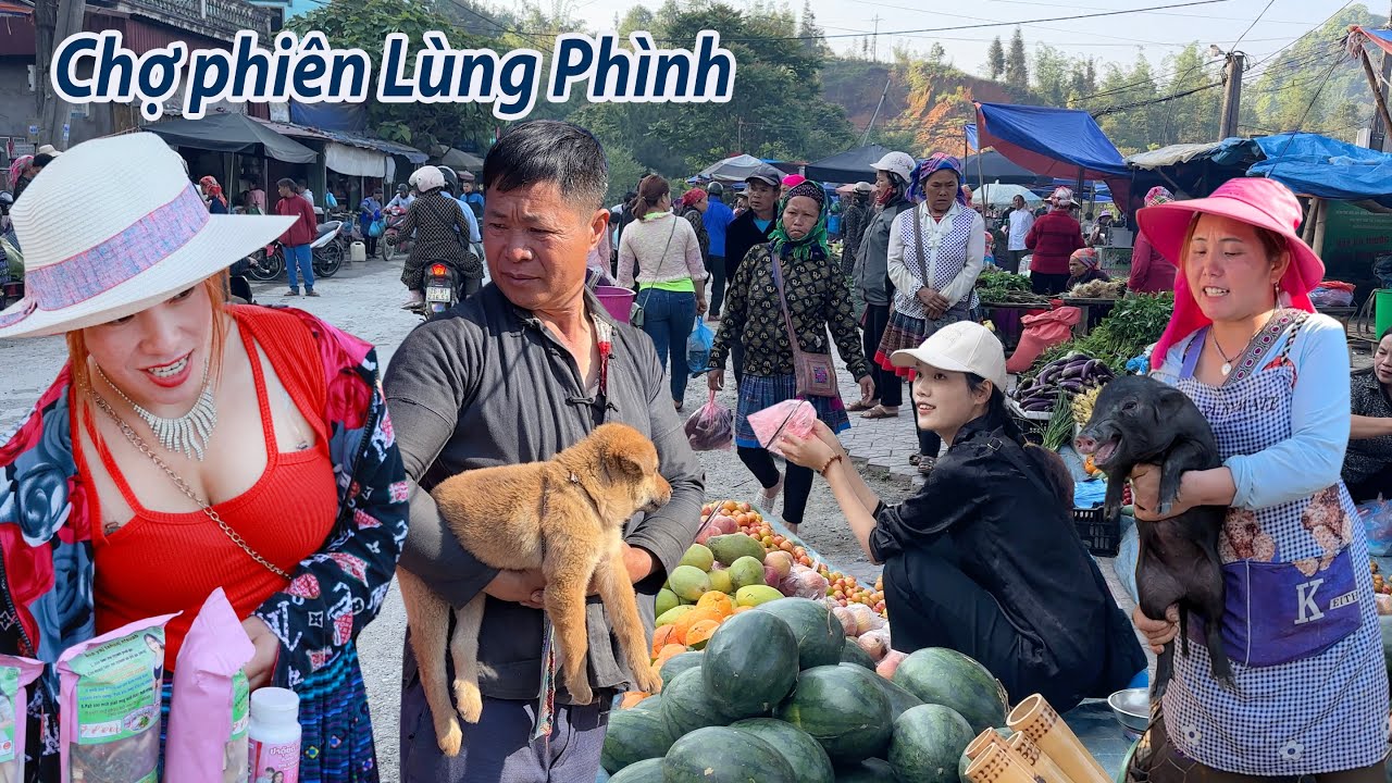 Chợ phiên Lùng Phình nằm trong khe núi đẹp tuyệt vời- các dân tộc mang đến nhiều màu sắc rực rỡ