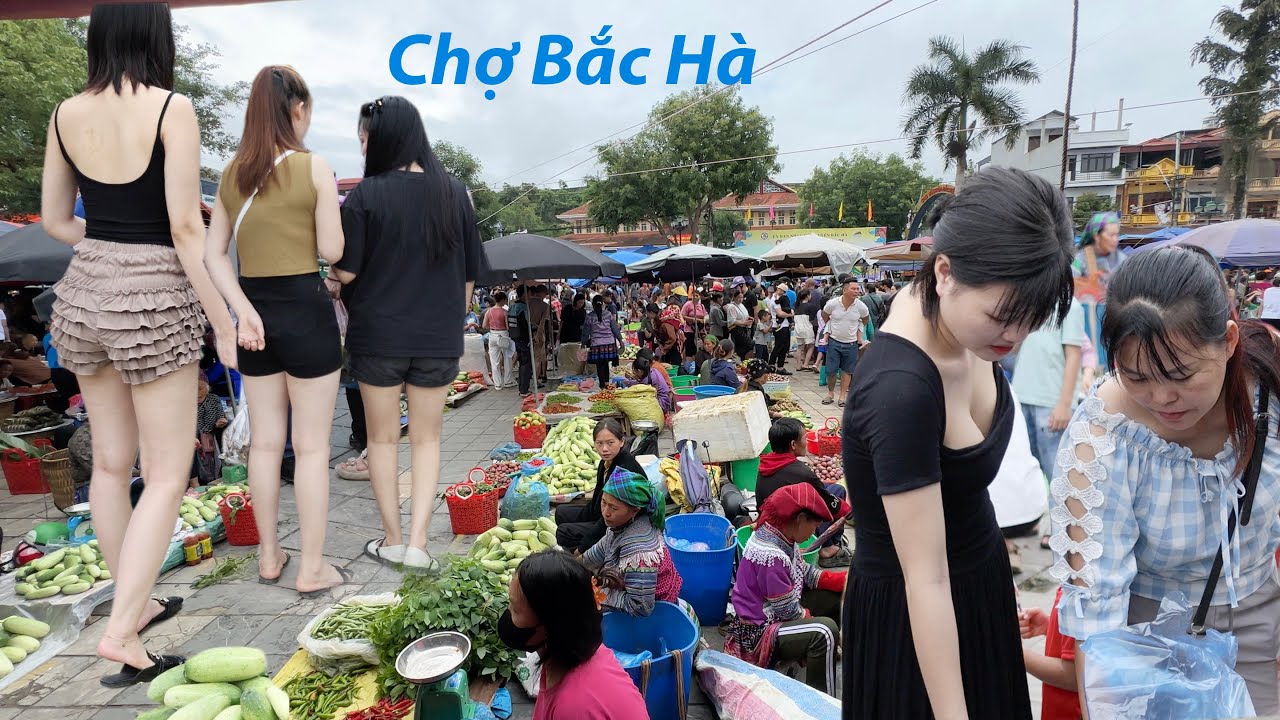 Chợ Bắc Hà không làm các bạn thất vọng- Toàn đồ sạch và người đẹp mua hàng