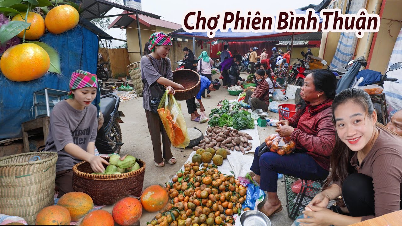 Chợ phiên Bình Thuận - chợ của các cô gái Tày ở Văn Chấn - Yên Bái