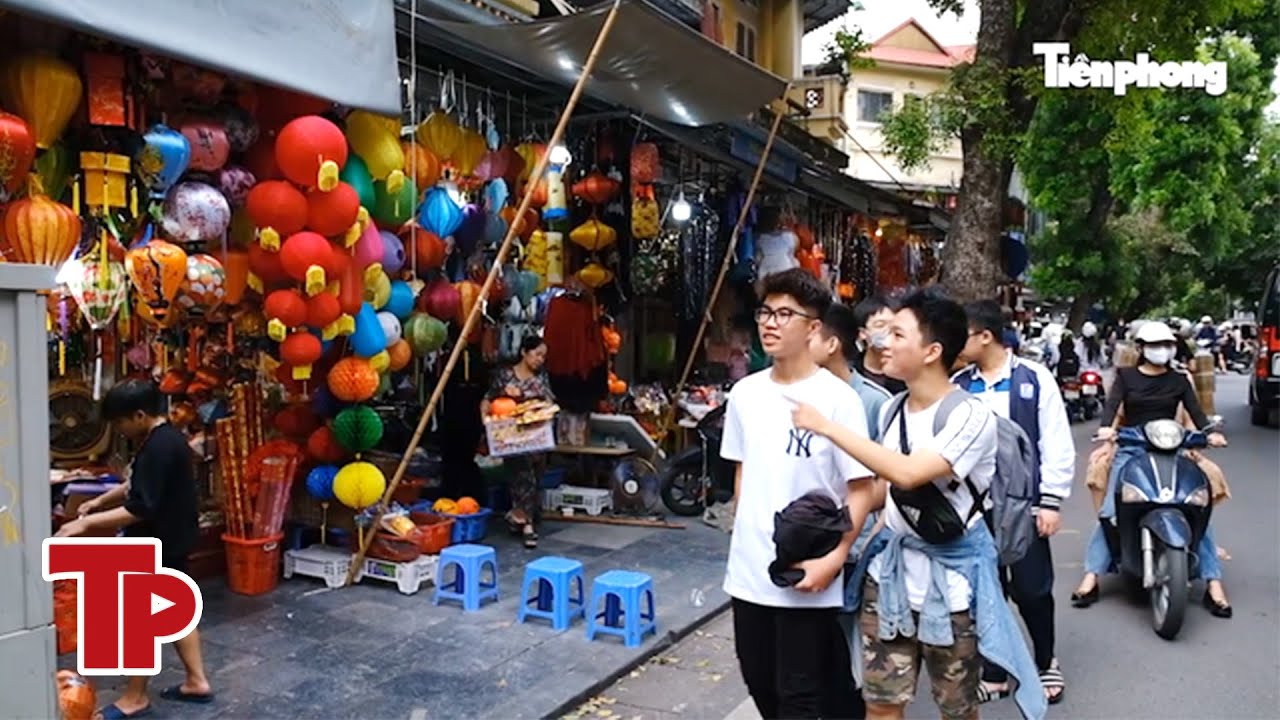 Bạn trẻ Hà Nội lan tỏa tinh thần vui chơi Halloween lành mạnh, văn minh | Tiền Phong TV