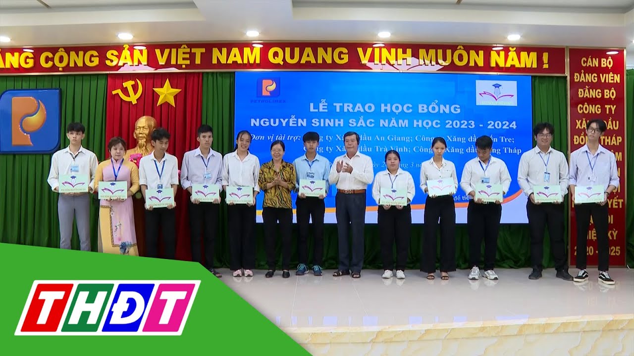 Đồng Tháp: Trao 75 suất học bổng Nguyễn Sinh Sắc cho sinh viên | THDT