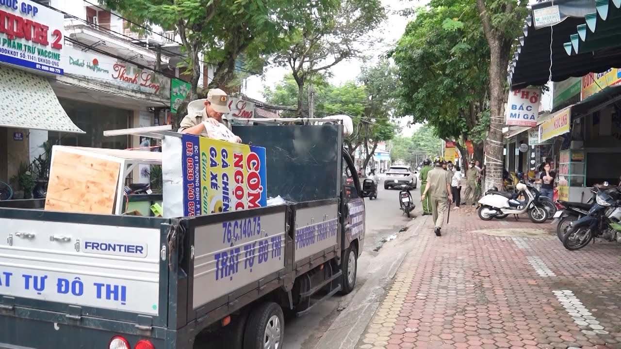 TP. Quảng Ngãi tăng cường đảm bảo trật tự đô thị, an toàn giao thông | PTQ