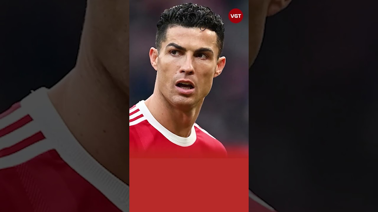 Ronaldo để lộ đôi chân bị biến dạng, fan xót xa