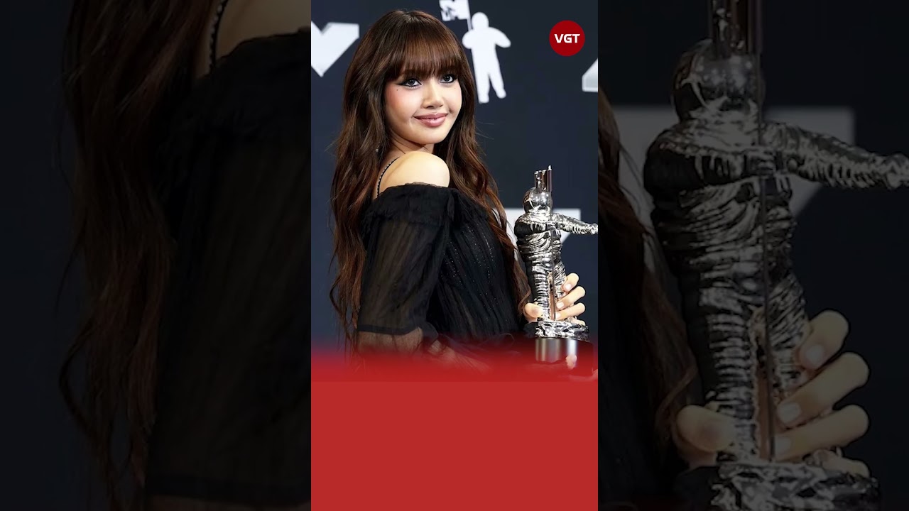 Lisa đại náo VMAs,'bội thực' giải vượt Jungkook?