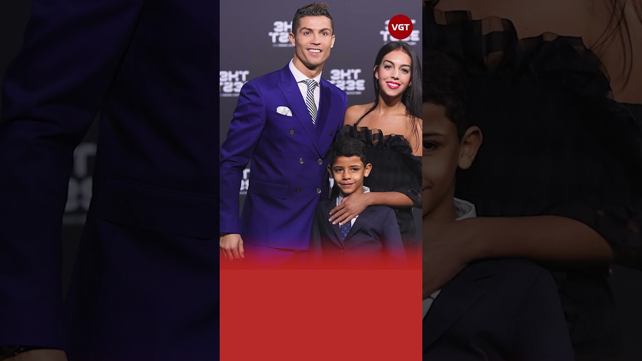 Bạn gái Ronaldo flex rạp phim trong căn hộ trăm tỷ