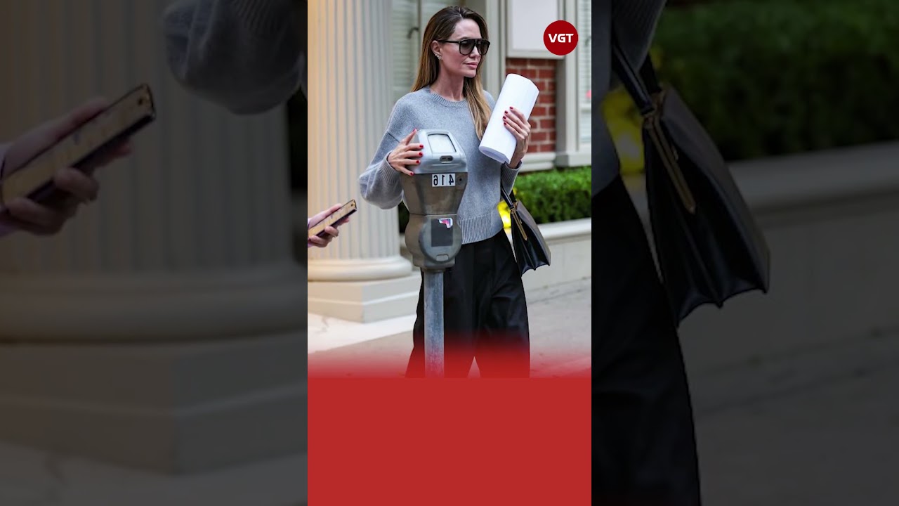 Angelina Jolie bí mật hẹn hò, ghé nhà tình mới?