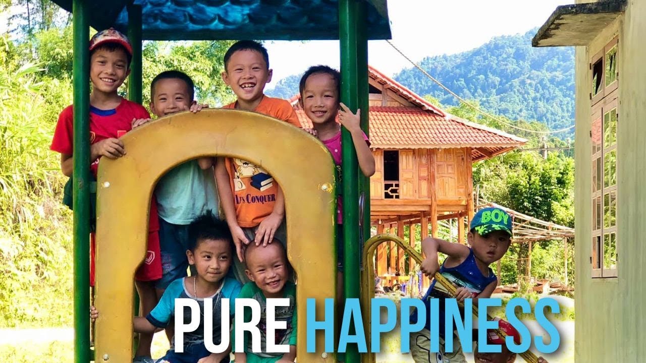 Pure happiness | Hạnh phúc có 'khoảng trời' vui chơi cho các em nhỏ vùng cao